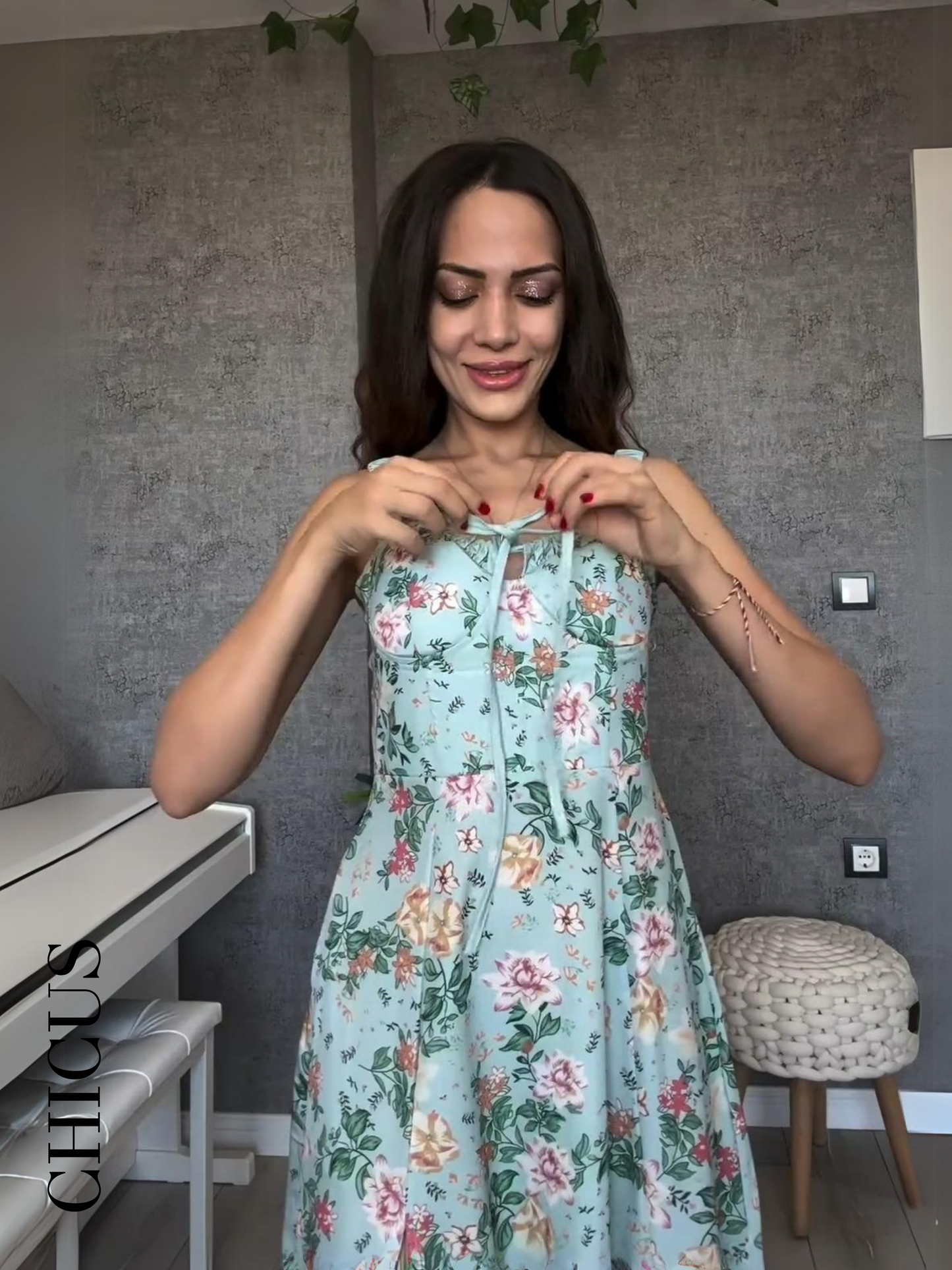 CHICUS Çiçek Desen Yırtmaçlı Midi Kadın Elbise