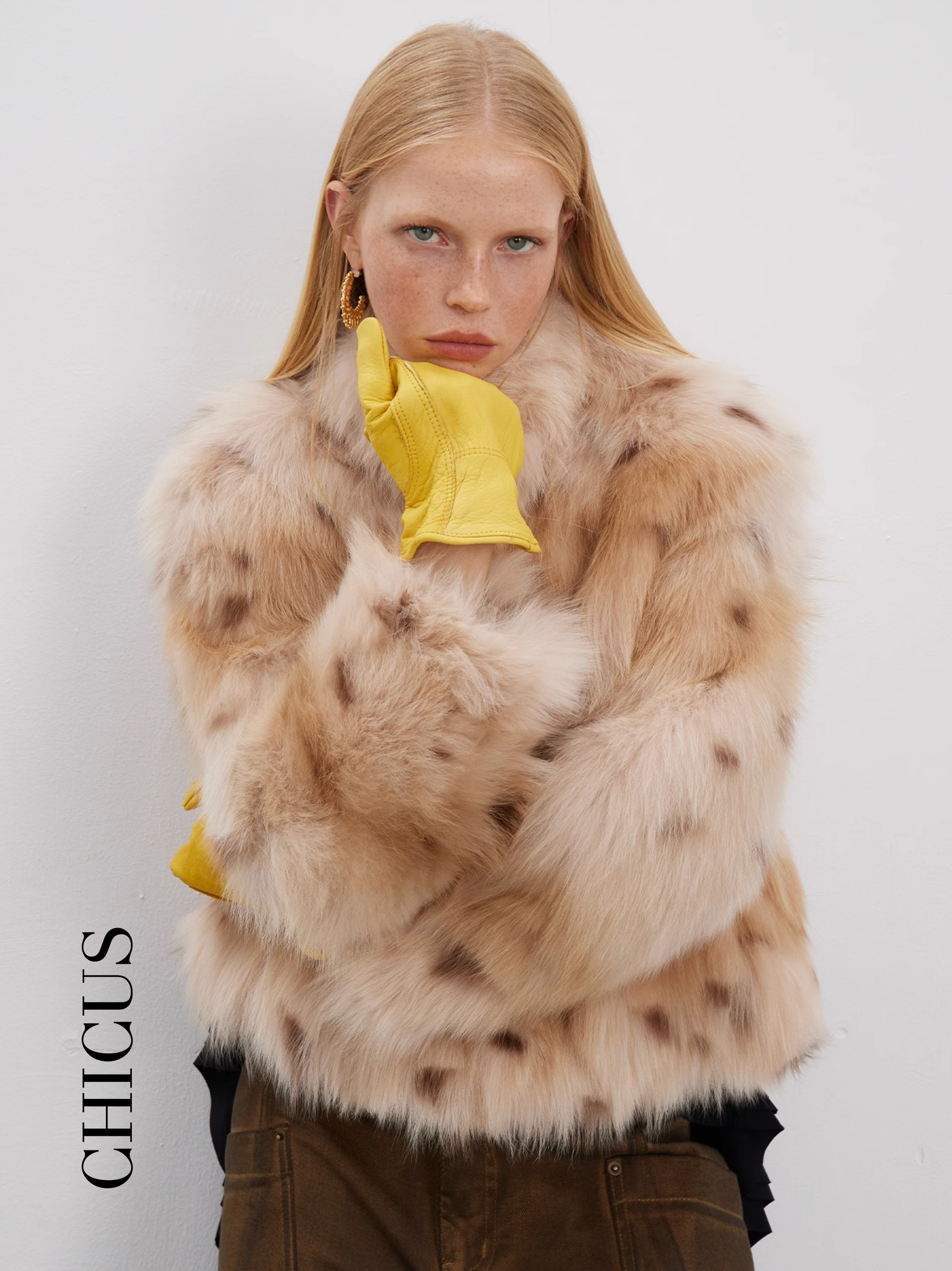 Benekli Tilki "Büyülü Manto" Kadın Kürk Ceket