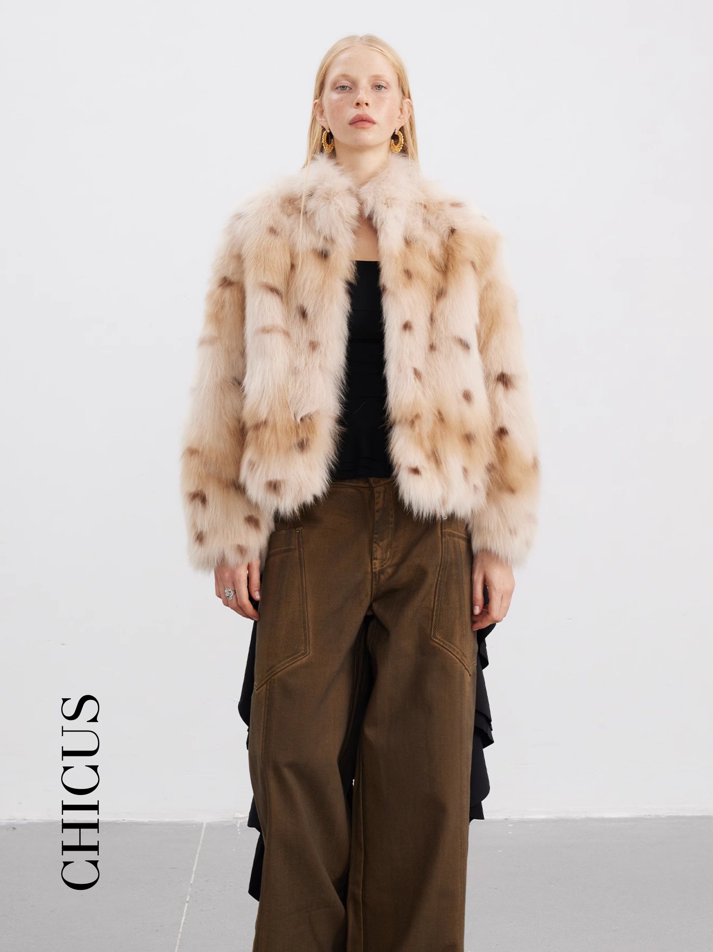 Benekli Tilki "Büyülü Manto" Kadın Kürk Ceket