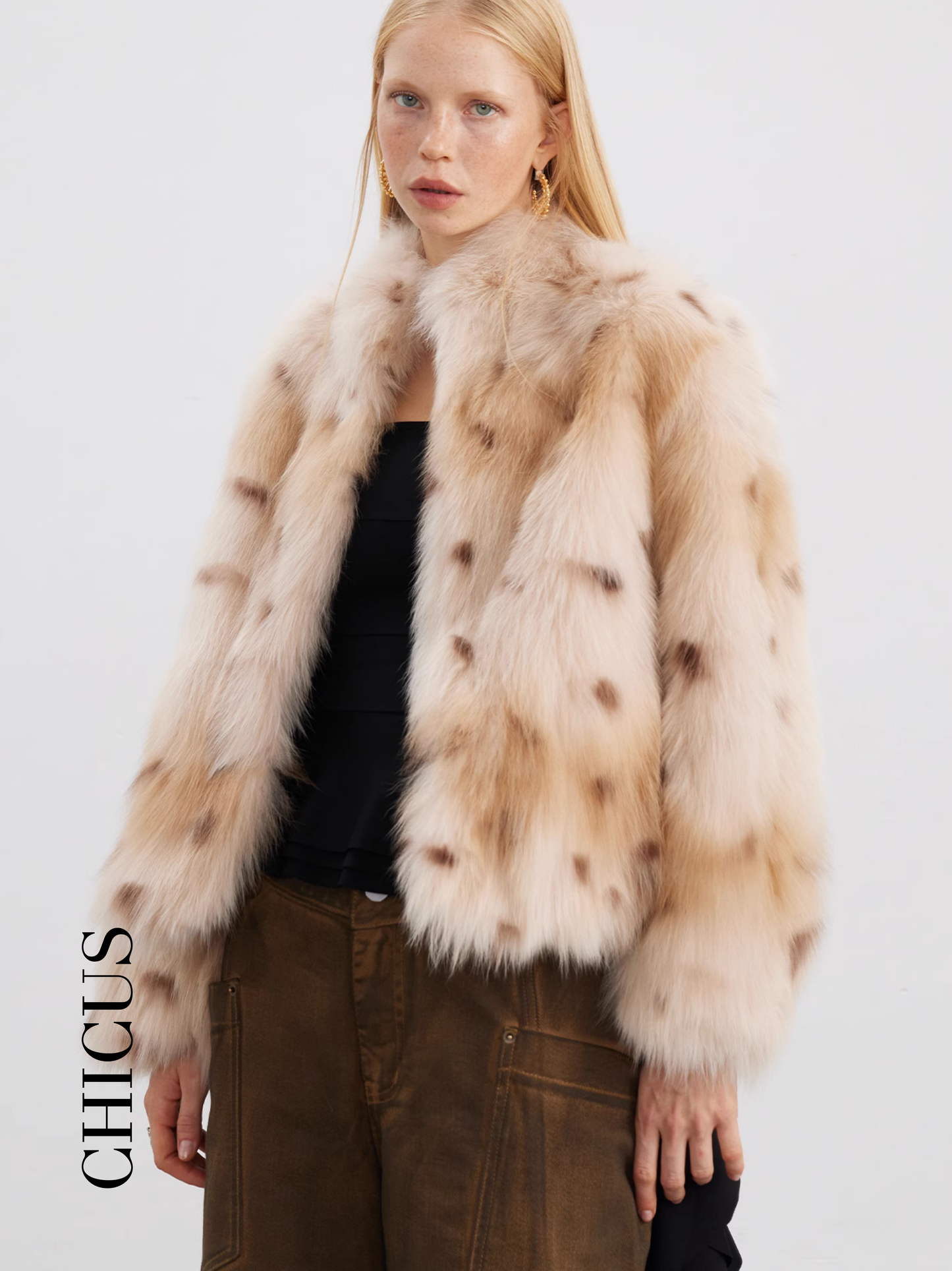 Benekli Tilki "Büyülü Manto" Kadın Kürk Ceket