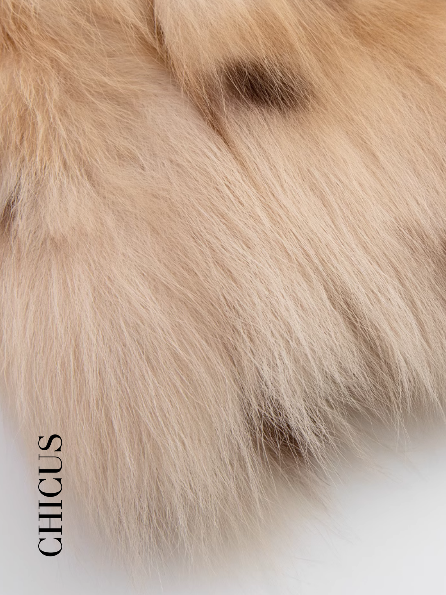 Benekli Tilki "Büyülü Manto" Kadın Kürk Ceket