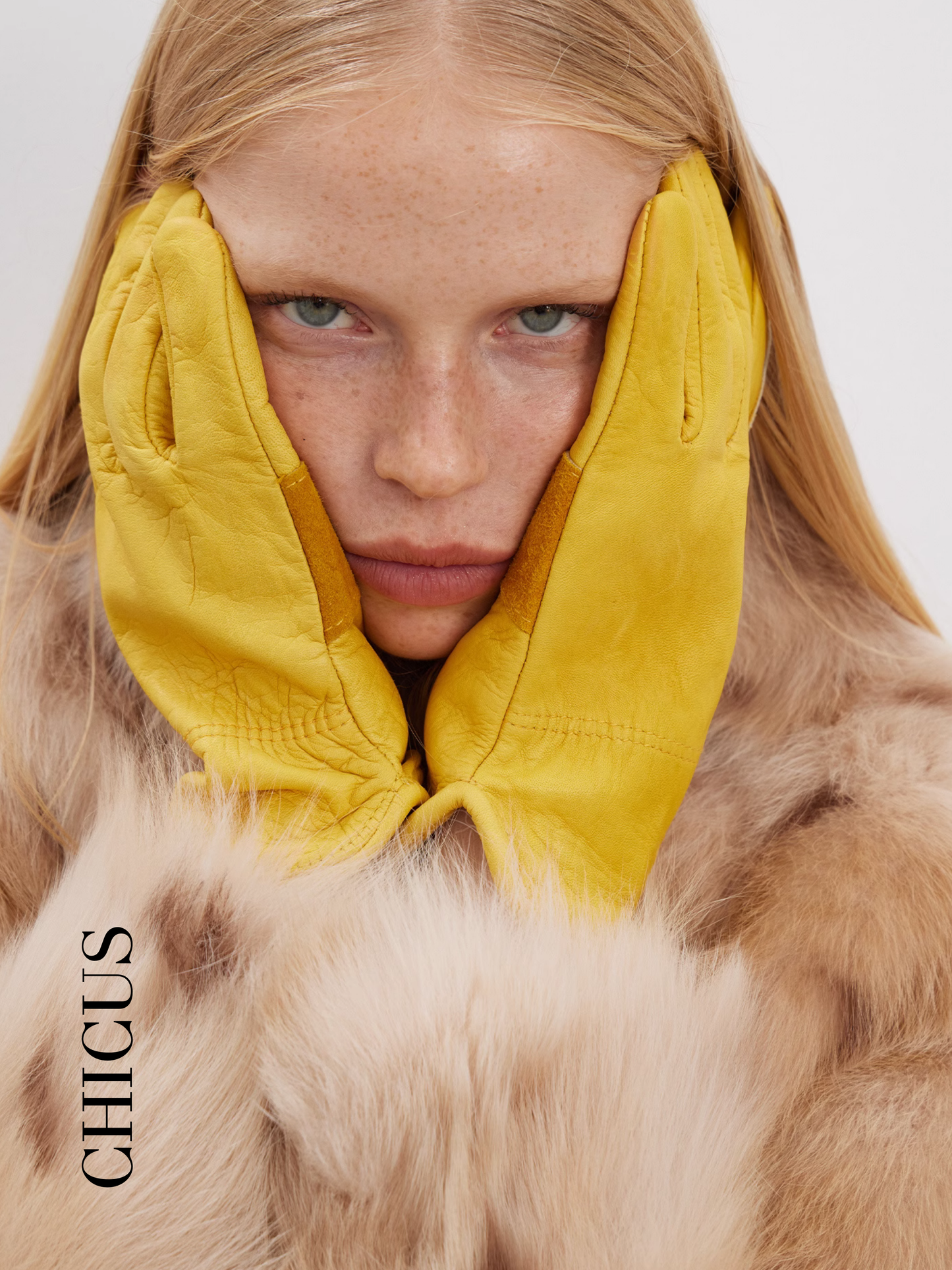 Benekli Tilki "Büyülü Manto" Kadın Kürk Ceket