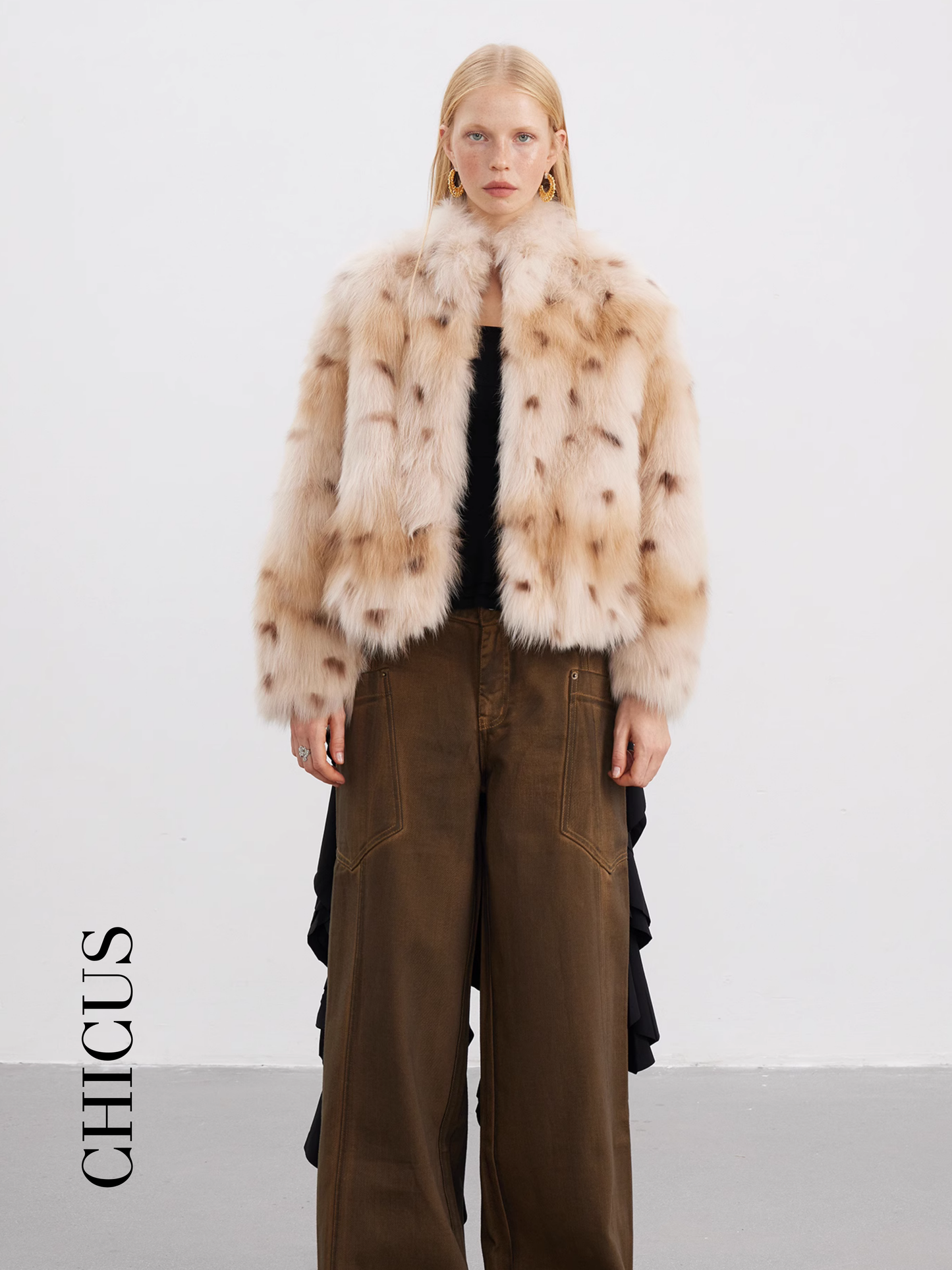 Benekli Tilki "Büyülü Manto" Kadın Kürk Ceket