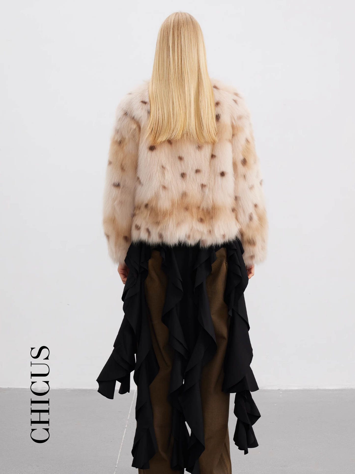 Benekli Tilki "Büyülü Manto" Kadın Kürk Ceket