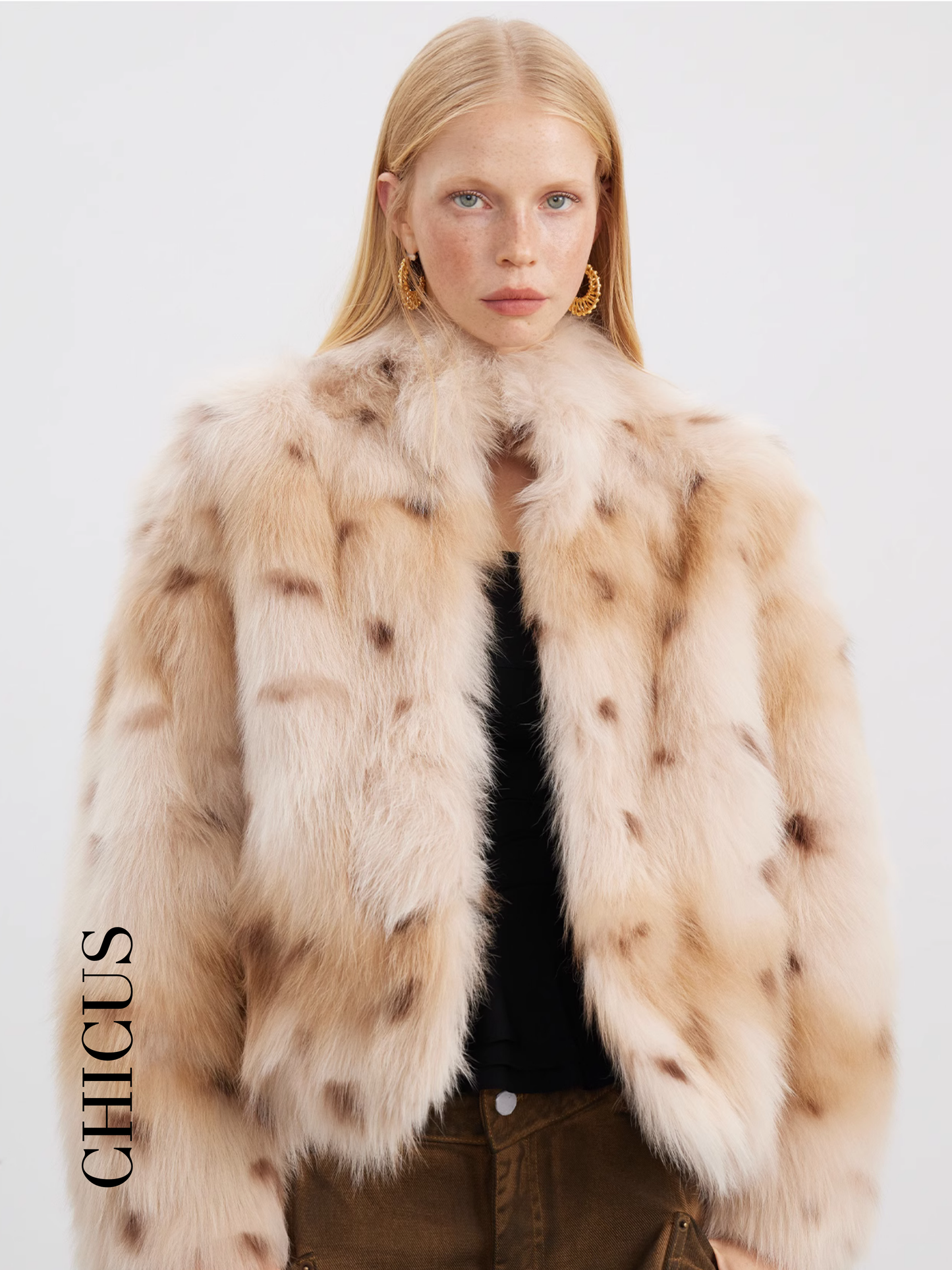 Benekli Tilki "Büyülü Manto" Kadın Kürk Ceket