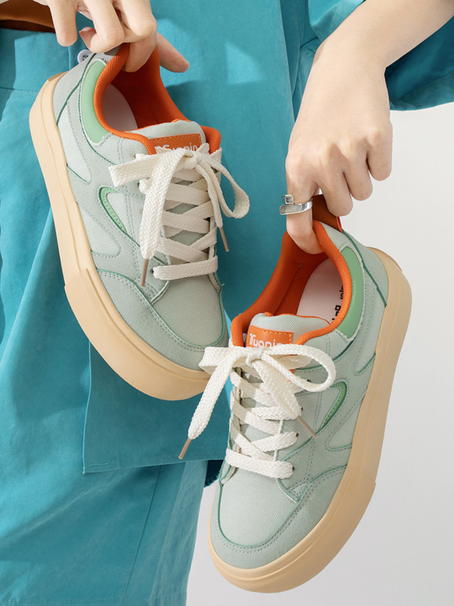 Tuopin Curve Unisex Sneakers