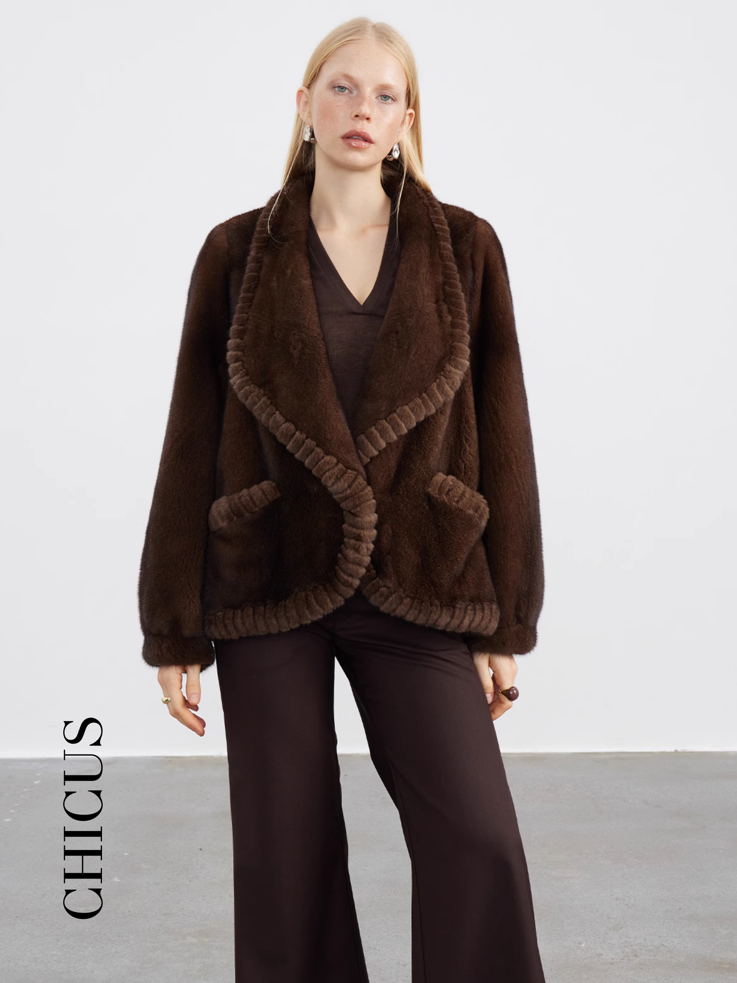 Anadolu Parsı "Kadim Güç" Kadın Kürk Ceket